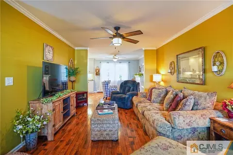 36 Starkin Rd, Edison, NJ 08837 photo 8