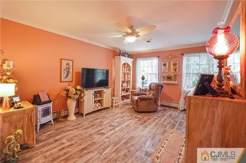 36 Starkin Rd, Edison, NJ 08837 photo 22