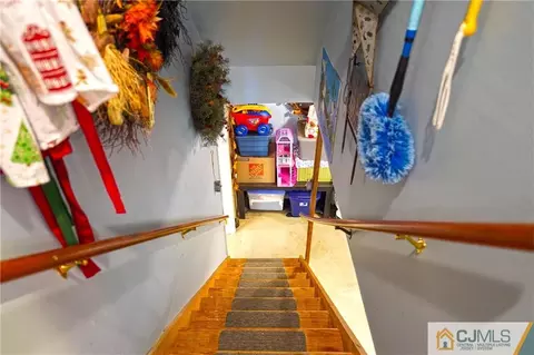 36 Starkin Rd, Edison, NJ 08837 photo 34