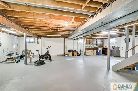 400 Maple St, Middlesex, NJ 08846 photo 32