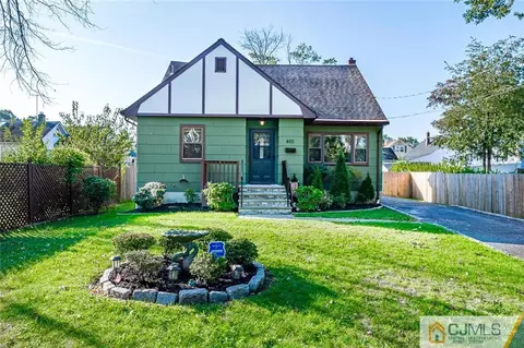 400 Maple St, Middlesex, NJ 08846 photo 1