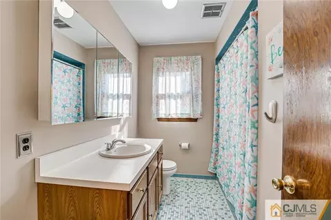 400 Maple St, Middlesex, NJ 08846 photo 21