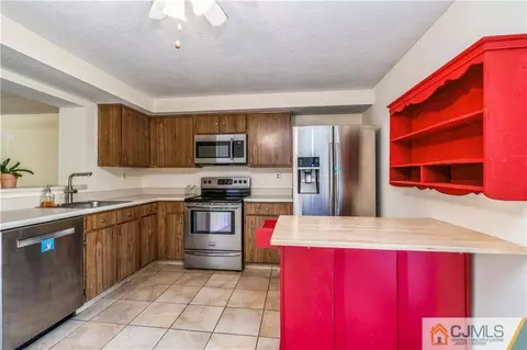 2 Robert Pearson Ct, Hamilton, NJ 08610 photo 9