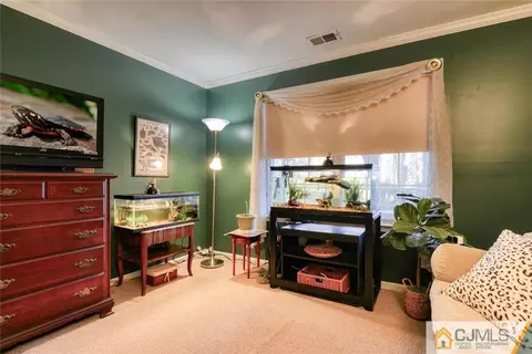 1002 Meadow Ct, Helmetta, NJ 08828 photo 17