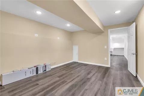 9 Nancy Cir, Edison, NJ 08817 photo 33