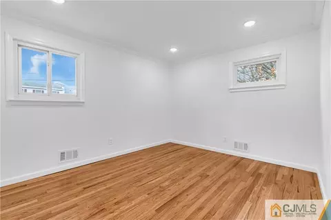 9 Nancy Cir, Edison, NJ 08817 photo 28