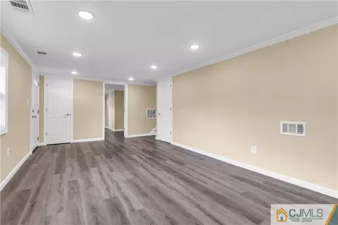 9 Nancy Cir, Edison, NJ 08817 photo 10