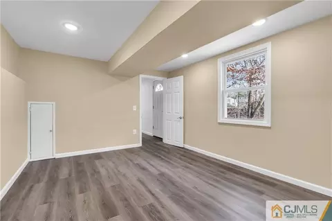 9 Nancy Cir, Edison, NJ 08817 photo 32