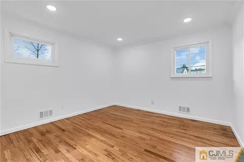 9 Nancy Cir, Edison, NJ 08817 photo 25