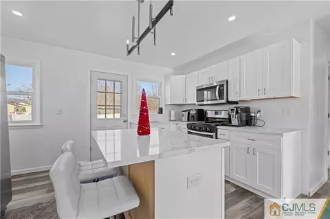 116 Cap Ln, Middlesex, NJ 08846 photo 17