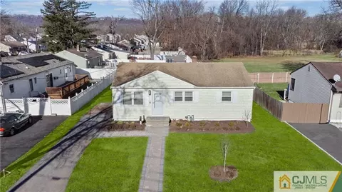 116 Cap Ln, Middlesex, NJ 08846 photo 2