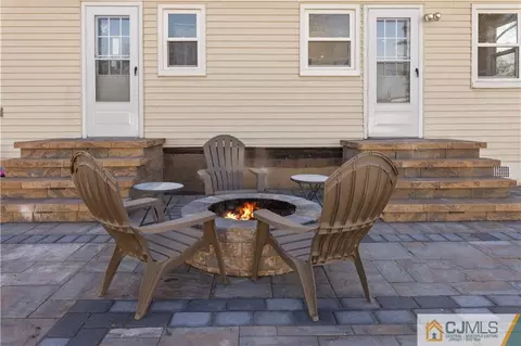 116 Cap Ln, Middlesex, NJ 08846 photo 7