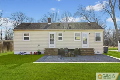 116 Cap Ln, Middlesex, NJ 08846 photo 4
