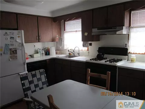 219 D St, Middlesex, NJ 08846 photo 3
