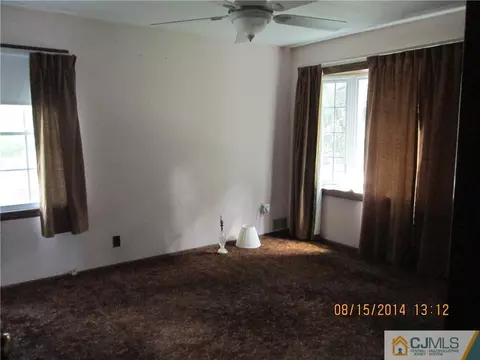 219 D St, Middlesex, NJ 08846 photo 12
