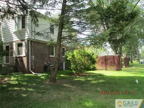219 D St, Middlesex, NJ 08846 photo 15