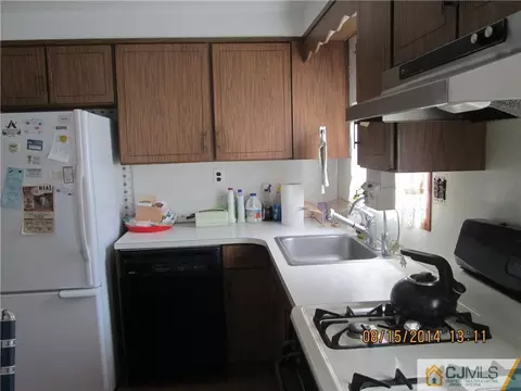 219 D St, Middlesex, NJ 08846 photo 5