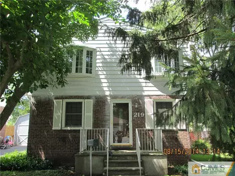 219 D St, Middlesex, NJ 08846 photo 1