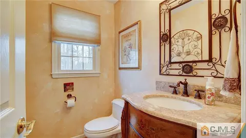 12 Leaf Ln, Matawan, NJ 07747 photo 23