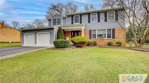 12 Leaf Ln, Matawan, NJ 07747 photo 1