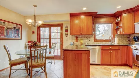 12 Leaf Ln, Matawan, NJ 07747 photo 16