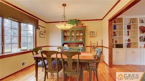 12 Leaf Ln, Matawan, NJ 07747 photo 10