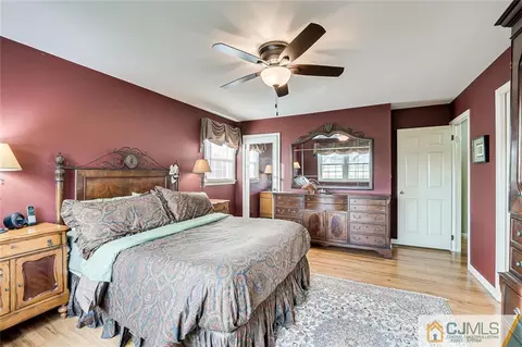 64 Monroe Ave, Edison, NJ 08820 photo 17