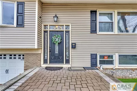 10 Harmon Rd, Edison, NJ 08837 photo 35