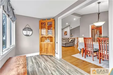 10 Harmon Rd, Edison, NJ 08837 photo 7