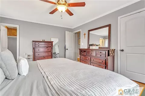 10 Harmon Rd, Edison, NJ 08837 photo 19