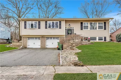 10 Harmon Rd, Edison, NJ 08837 photo 1