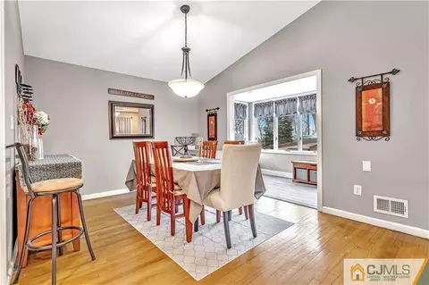 10 Harmon Rd, Edison, NJ 08837 photo 6