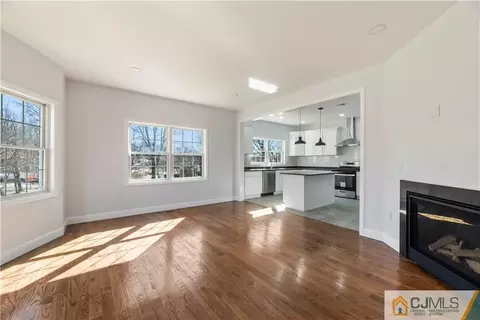 5 Warwick Rd, Parlin, NJ 08859 photo 7