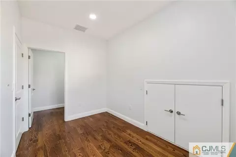 5 Warwick Rd, Parlin, NJ 08859 photo 33