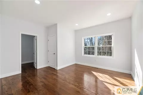 5 Warwick Rd, Parlin, NJ 08859 photo 16