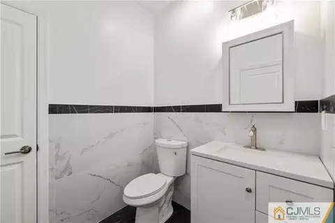 5 Warwick Rd, Parlin, NJ 08859 photo 23