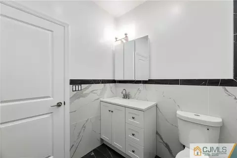 5 Warwick Rd, Parlin, NJ 08859 photo 29