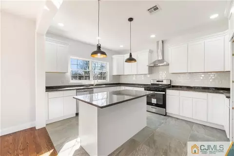 5 Warwick Rd, Parlin, NJ 08859 photo 10