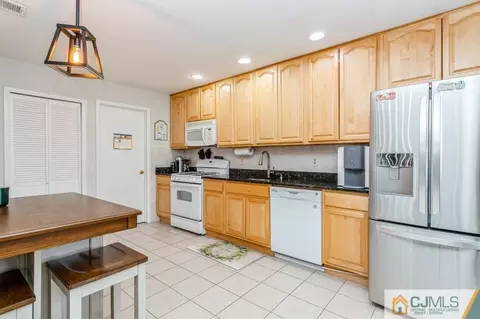 109 Westgate Dr #109, Edison, NJ 08820 photo 6