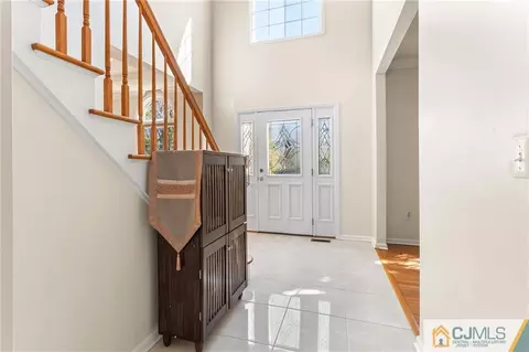 49 Spring St, Edison, NJ 08820 photo 4