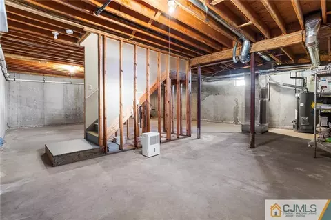 49 Spring St, Edison, NJ 08820 photo 41