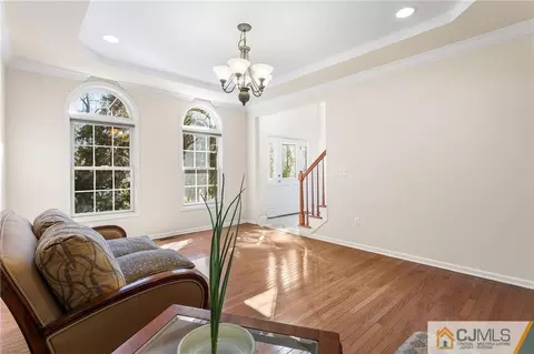 49 Spring St, Edison, NJ 08820 photo 6
