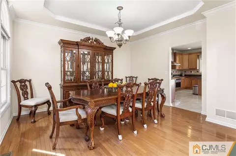 49 Spring St, Edison, NJ 08820 photo 8