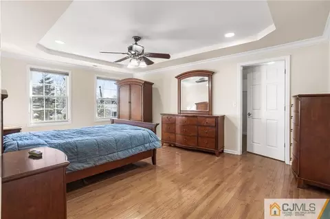 49 Spring St, Edison, NJ 08820 photo 25