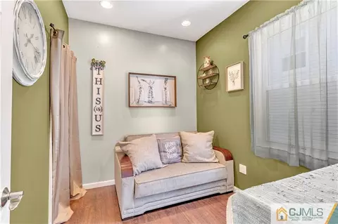 21 E Pleasant Ave, Sewaren, NJ 07077 photo 12