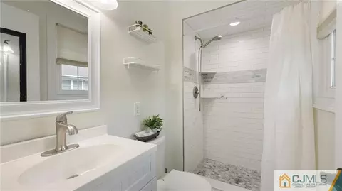 4 Milton Pl, Middlesex, NJ 08846 photo 21