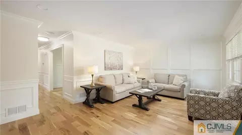 4 Milton Pl, Middlesex, NJ 08846 photo 10