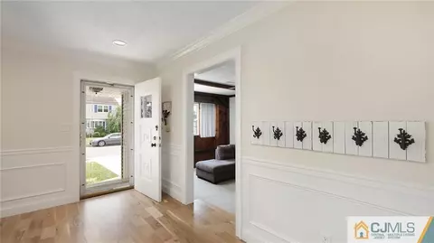 4 Milton Pl, Middlesex, NJ 08846 photo 8