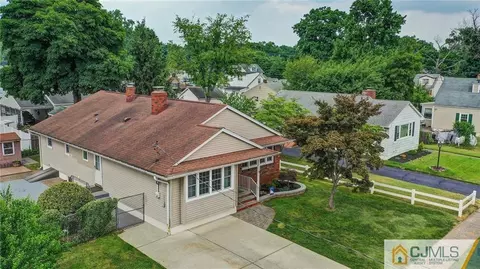 4 Milton Pl, Middlesex, NJ 08846 photo 5