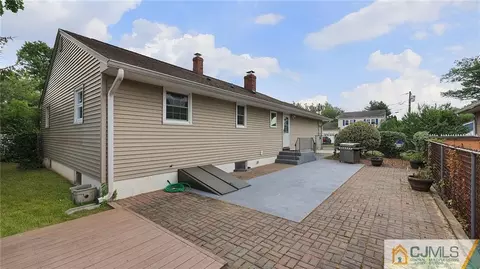 4 Milton Pl, Middlesex, NJ 08846 photo 33